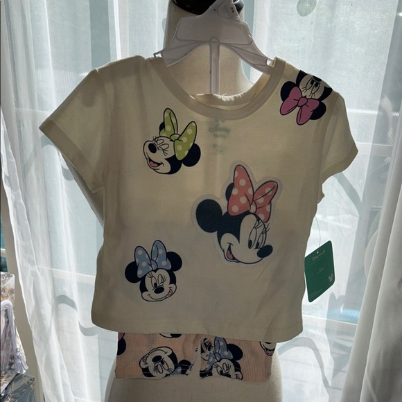 NEW Disney Minnie Mouse Embroidered Infant T-Shirt & Shorts Set- Size 12 months - Picture 2 of 6